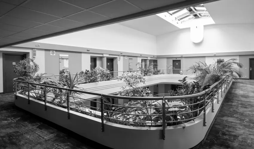 Airport Hotel Budapest Vecs�s