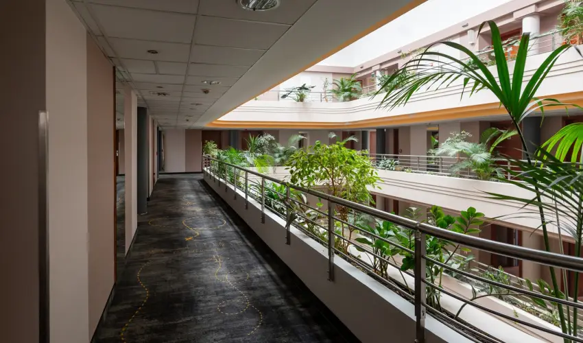 Airport Hotel Budapest Vecss