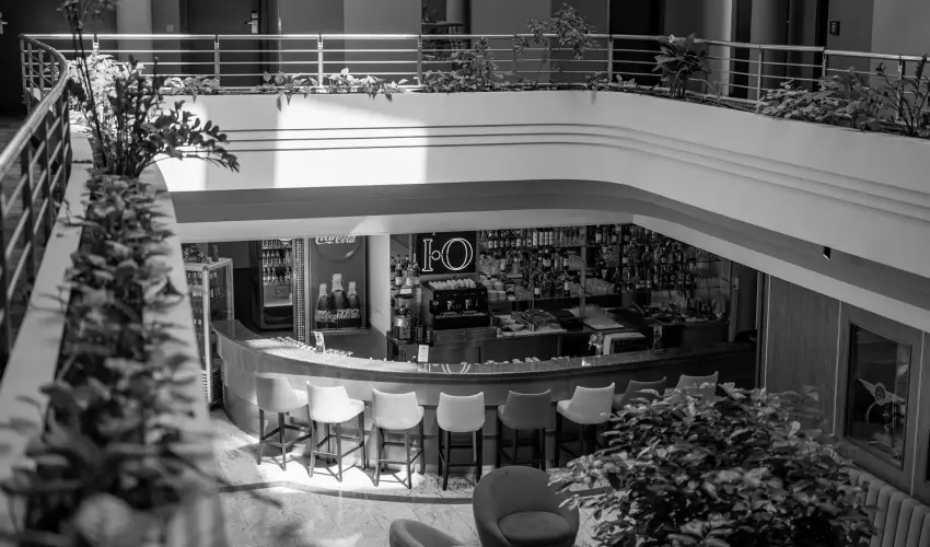 Airport Hotel Budapest Vecs�s