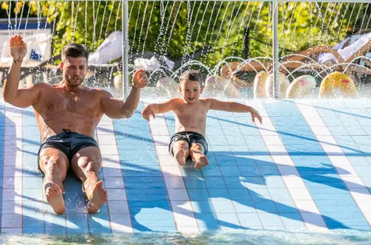 Colosseum Wellness Hotel, Mrahalom