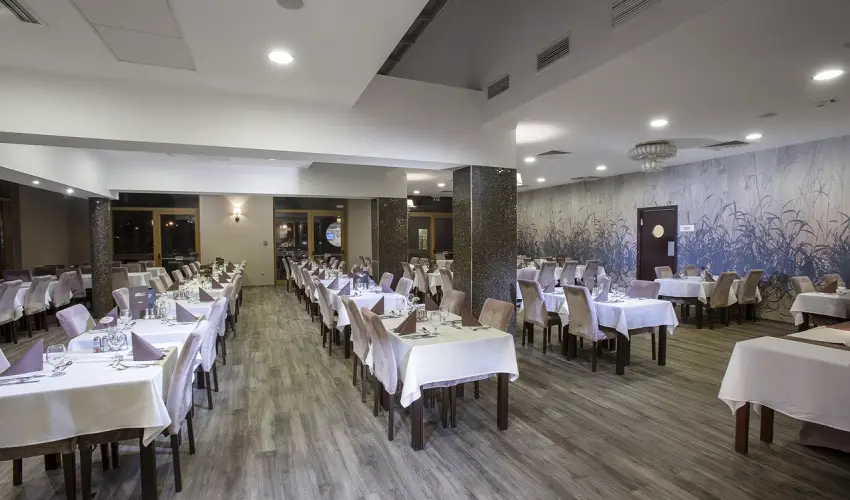 Colosseum Wellness Hotel Mrahalom