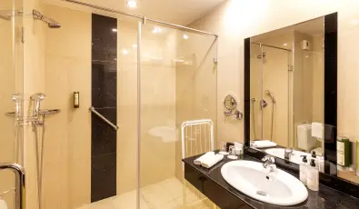 Colosseum Wellness Hotel Mrahalom