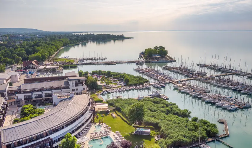 Hotel Golden Lake Resort Balatonf�red