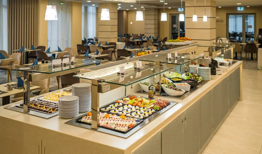 Greenfield Hotel Golf & Spa Bk, Bkfrd?