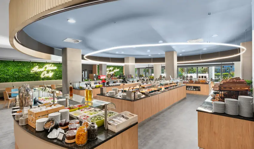 Park Inn by Radisson S�rv�r Resort & Spa S�rv�r