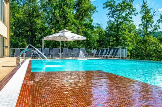 Lifestyle Hotel M�tra, M�trah�za