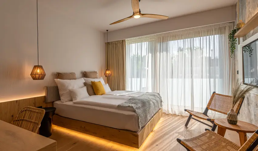 REED Luxury Hotel & Bistro Sifok