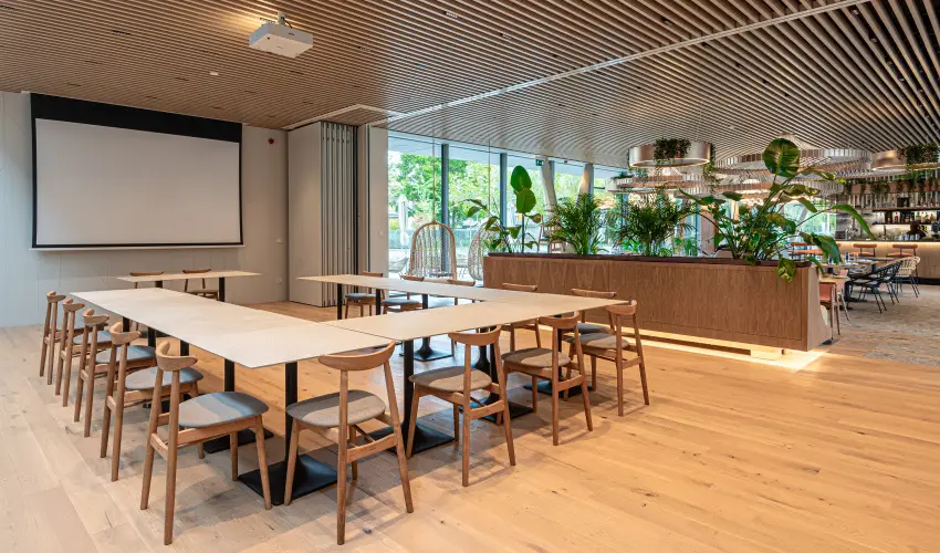 REED Luxury Hotel & Bistro Sifok