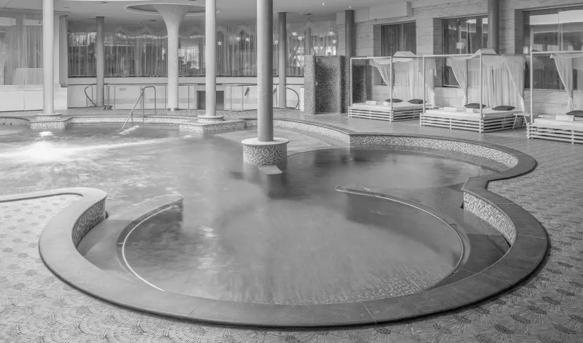 Spirit Hotel Thermal Spa S�rv�r