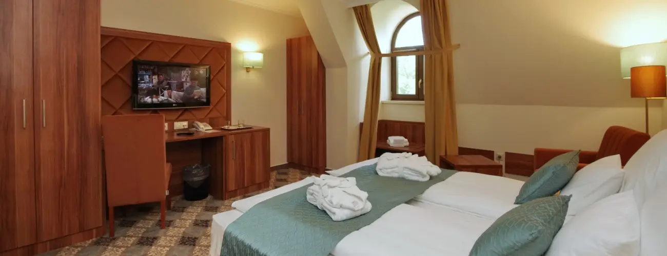 Wellness Hotel Gyula Gyula - Kt nnep kztt (min. 3 j)